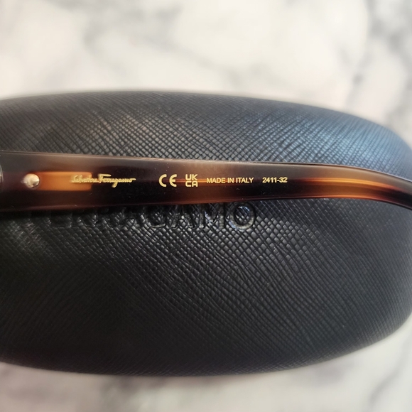NEW Authentic Salvatore Ferragamo Tortoise Cat Eye Sunglasses main image 10